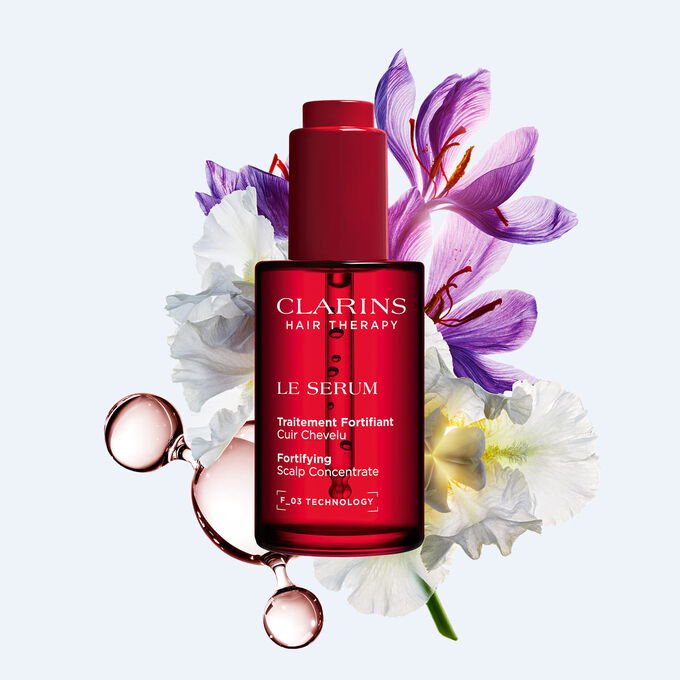Clarins hodebunnserum for h&aring;rets holdbarhet og tetthet, beriket med safran og &oslash;kologiske planteekstrakter for hodebunnens helse.