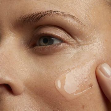Super Restorative Smoothing treatment essence