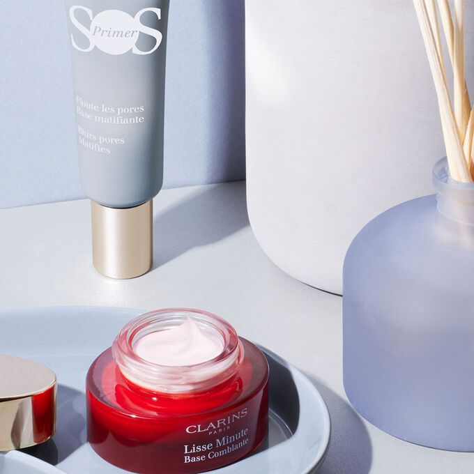 Instant Smooth Perfecting med SOS Primer