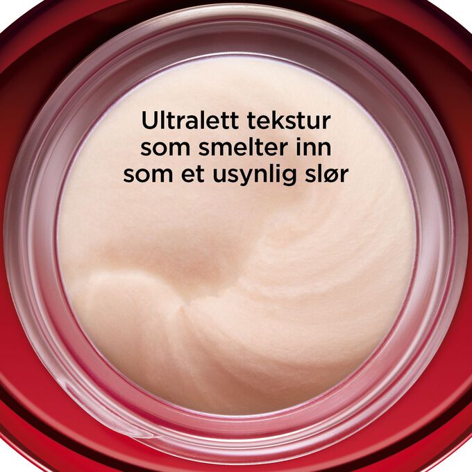 Instant Smooth Perfecting Touch ultralett smeltende tekstur