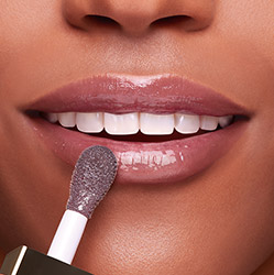 Black Lip Comfort Oil result on lips