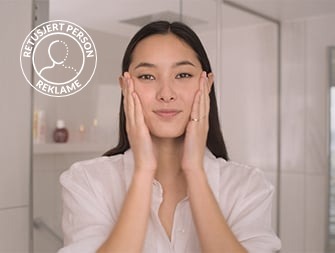 How to apply day cream